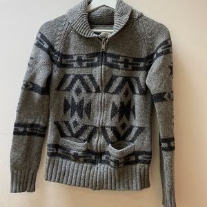 ARITZIA TNA Aztec design lambs wool full zip cardigan
